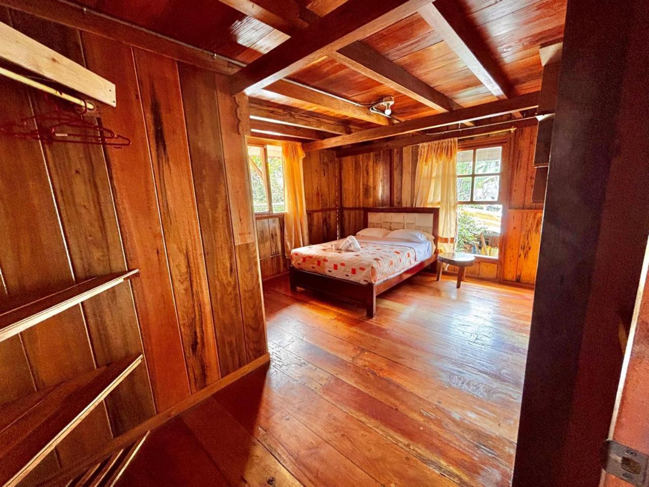 Hostal Vista Verde 민도 외부 사진